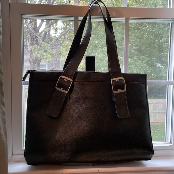 solo Handbags - Large Faux Leather Laptop / Work Bag in Black